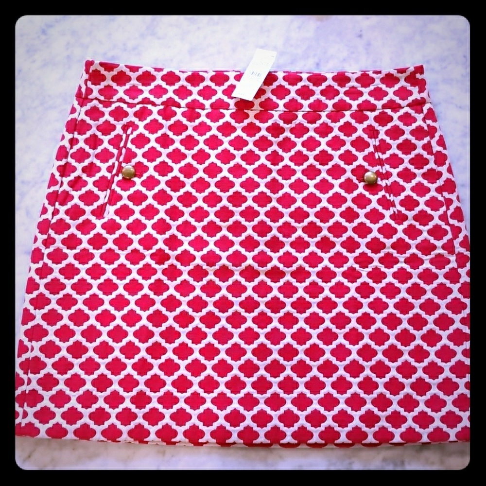 NWT LOFT fushia and white arabesque mini skirt